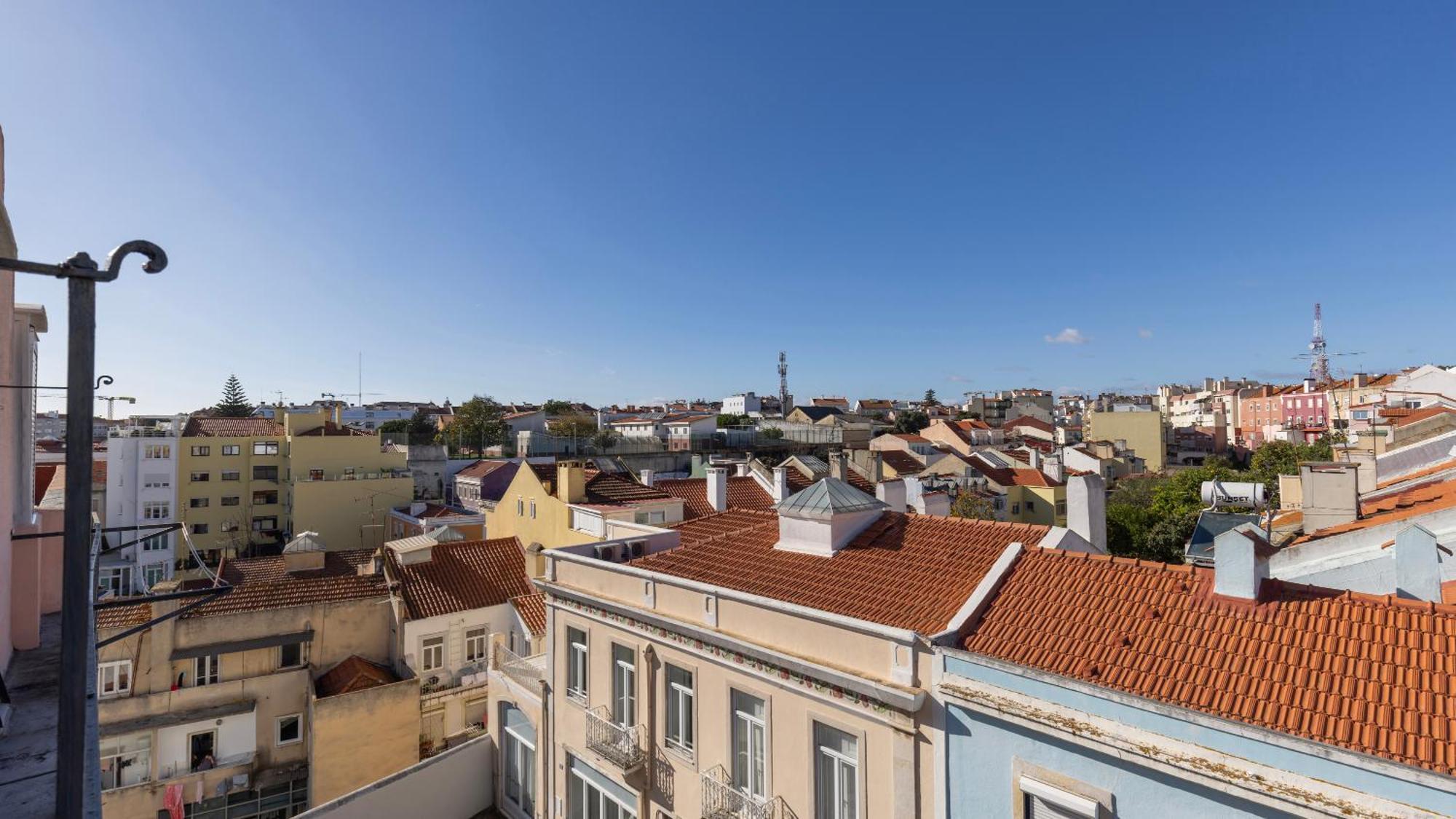 Classic Topfloor Apartment By Lovelystay Lisboa Kültér fotó