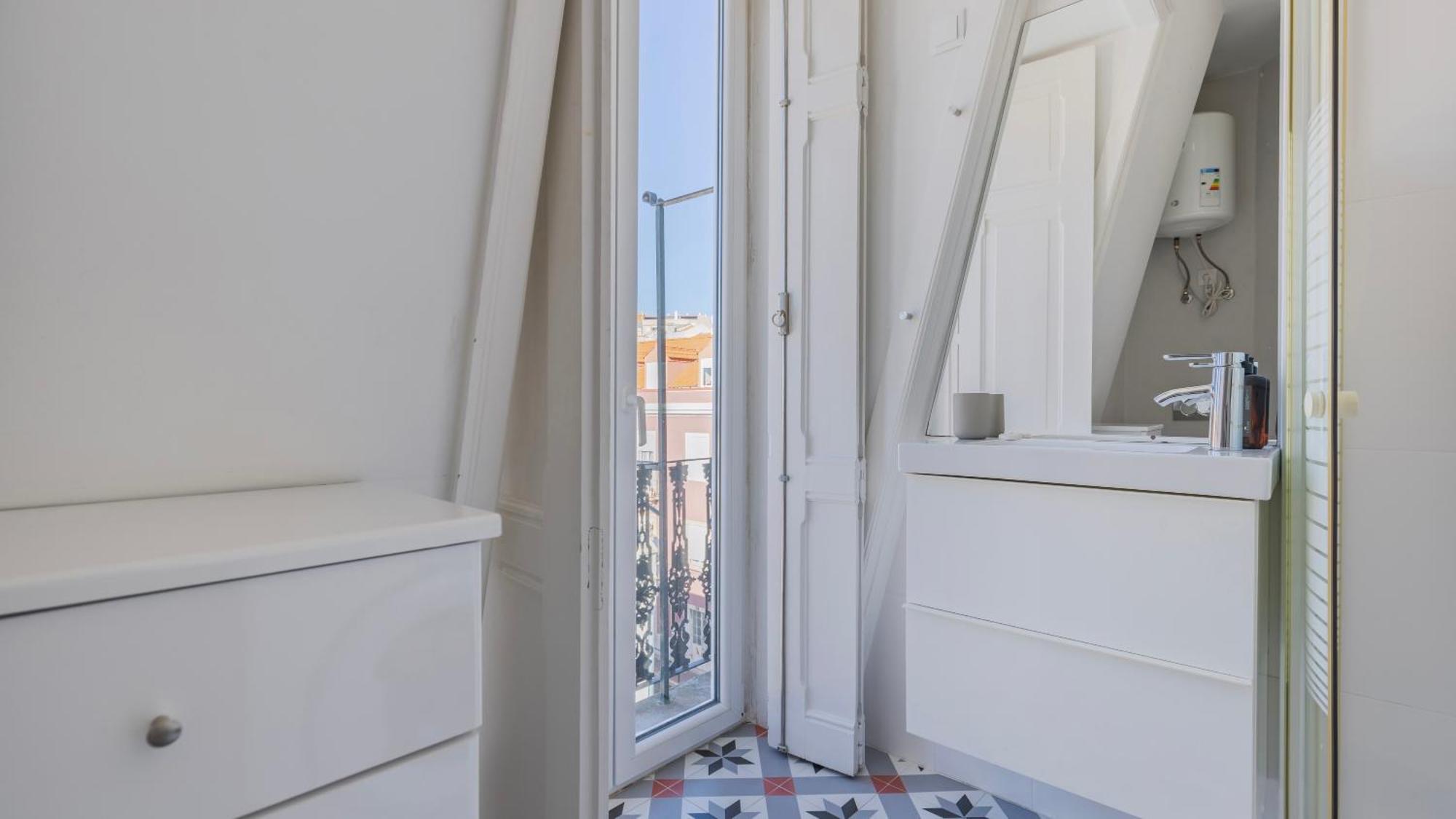 Classic Topfloor Apartment By Lovelystay Lisboa Kültér fotó